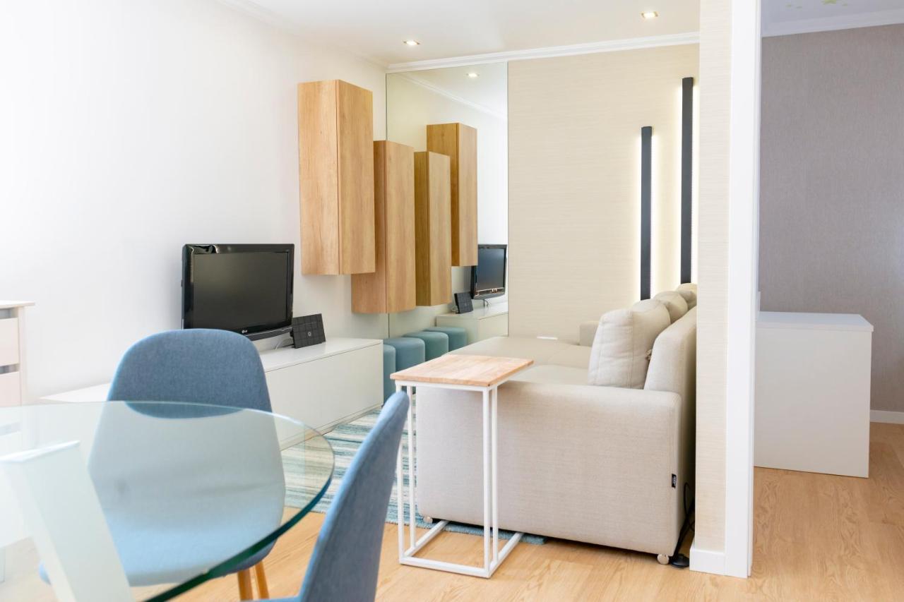 The Modern 1385 Apartment บาตาเลีย ภายนอก รูปภาพ